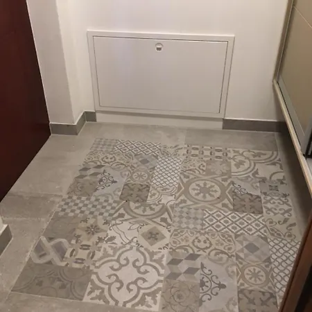 Apartament *
